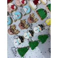 Caja navideña de galletas minis decoradas
